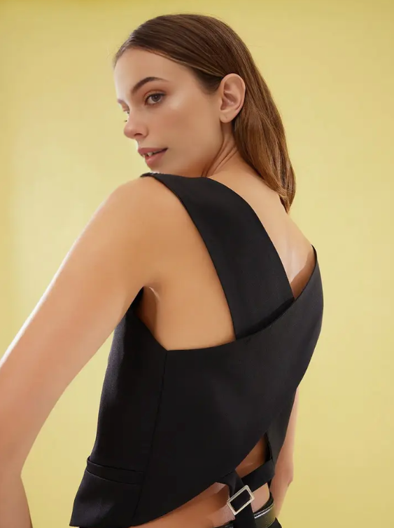 V-Neck Back Cross Woven Vest
